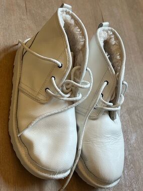 UGG White Leather Lace-Up Winter Boots
